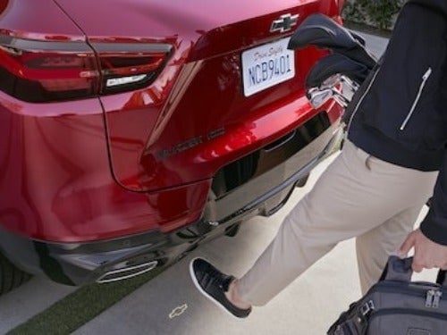 2024 Chevrolet Blazer close up view of usage of hands-free liftgate