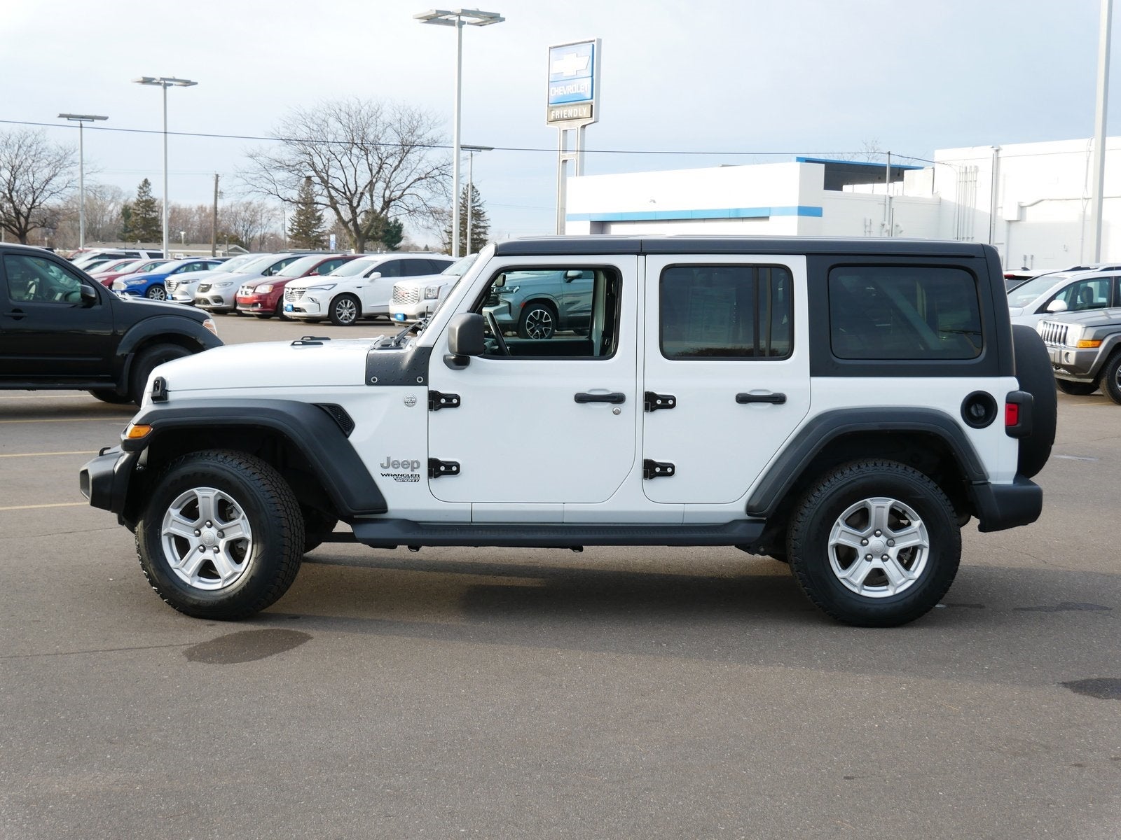 Used 2018 Jeep All-New Wrangler Unlimited Sport S with VIN 1C4HJXDG9JW324336 for sale in Fridley, Minnesota