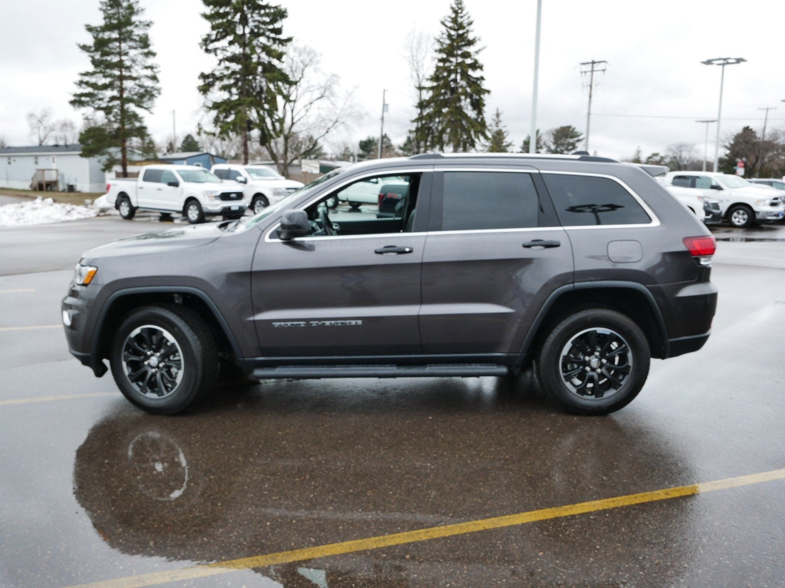 Used 2021 Jeep Grand Cherokee Laredo X with VIN 1C4RJFAG7MC516735 for sale in Fridley, Minnesota