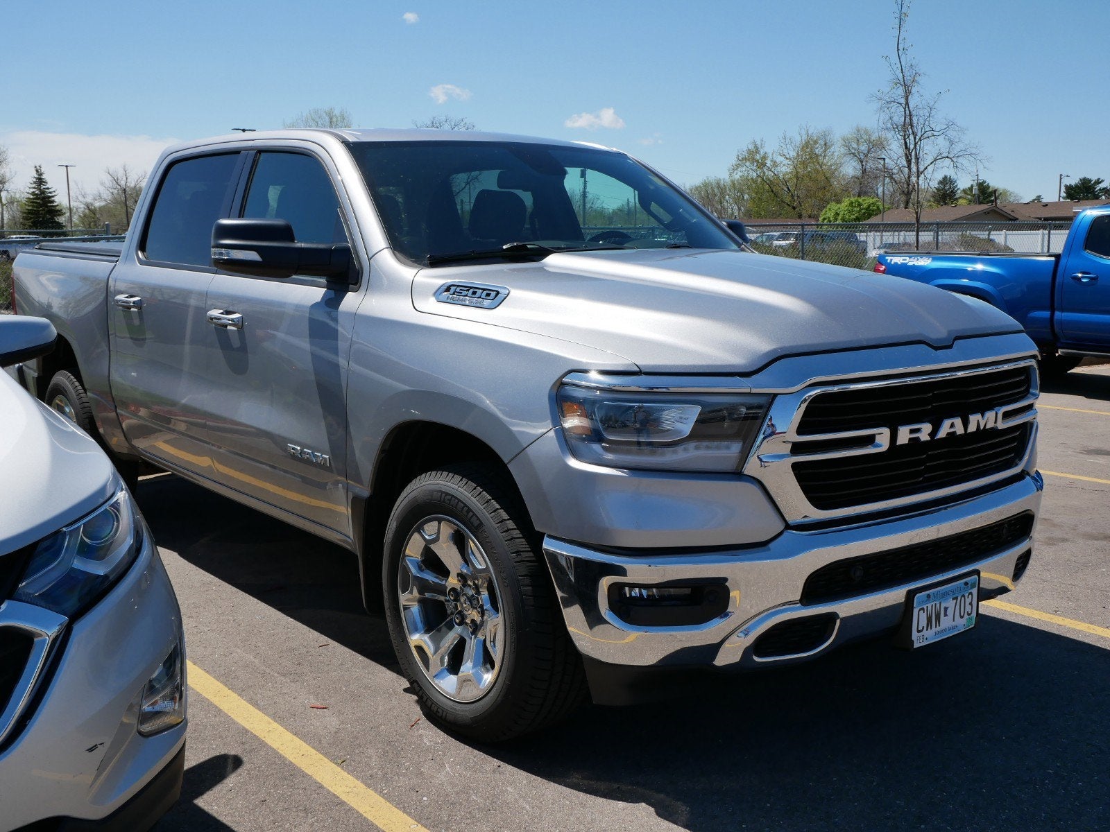 Used 2019 RAM Ram 1500 Pickup Big Horn/Lone Star with VIN 1C6SRFFT8KN607859 for sale in Fridley, Minnesota