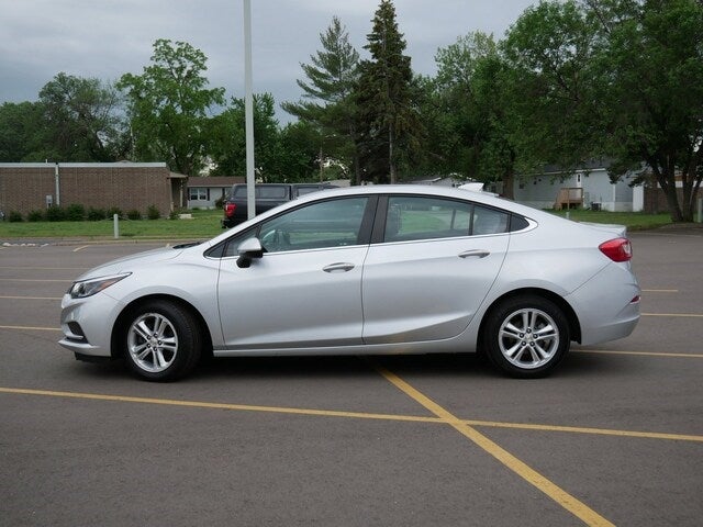 Used 2016 Chevrolet Cruze LT with VIN 1G1BE5SM4G7270706 for sale in Fridley, Minnesota