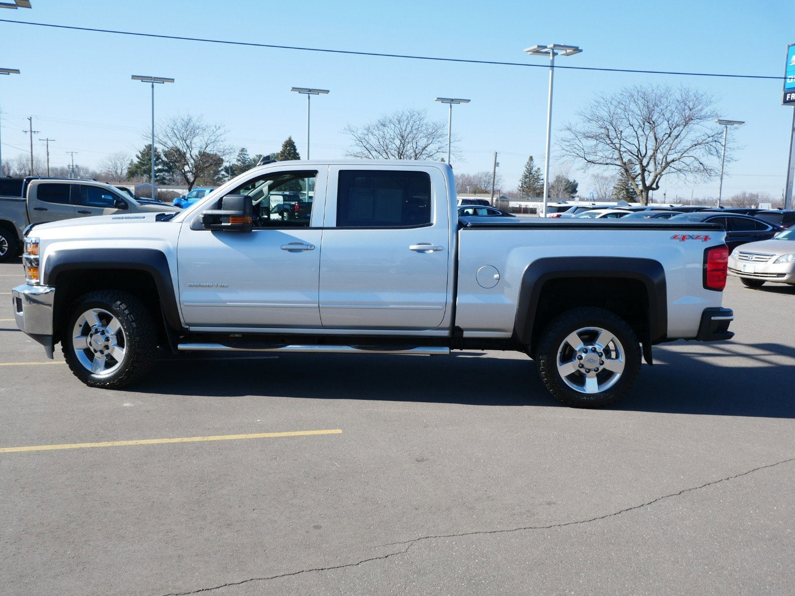 Used 2016 Chevrolet Silverado 2500HD LT with VIN 1GC1KVE8XGF240951 for sale in Fridley, Minnesota
