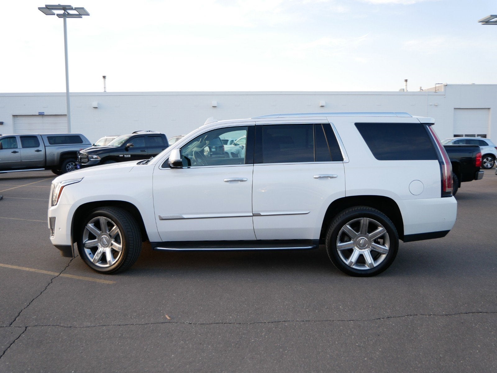 Used 2018 Cadillac Escalade Luxury with VIN 1GYS4BKJ8JR363555 for sale in Fridley, Minnesota