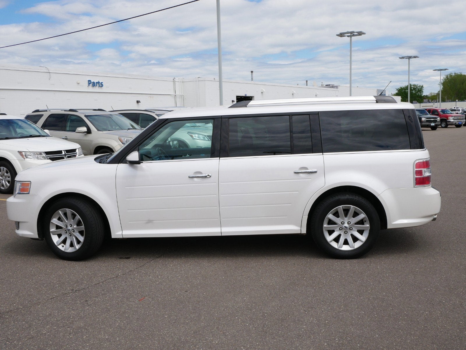 Used 2011 Ford Flex SEL with VIN 2FMGK5CC0BBD14224 for sale in Fridley, Minnesota