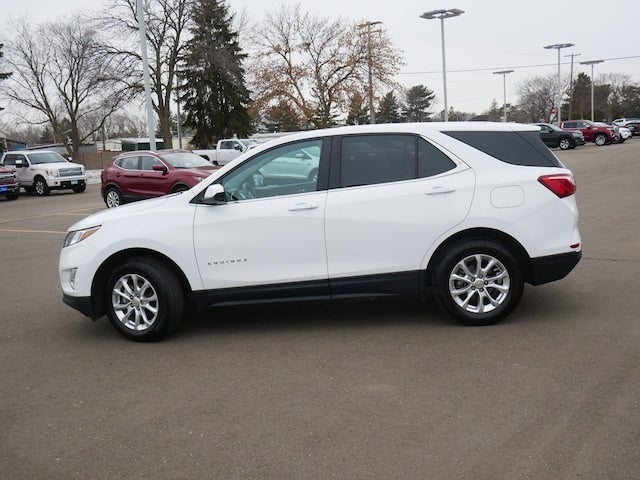 Used 2021 Chevrolet Equinox LT with VIN 2GNAXUEV0M6104827 for sale in Fridley, Minnesota
