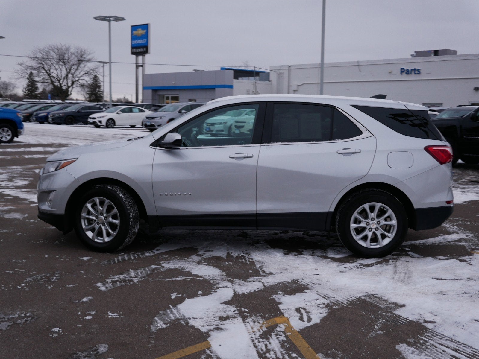 Used 2021 Chevrolet Equinox LT with VIN 3GNAXKEV2MS176294 for sale in Fridley, Minnesota