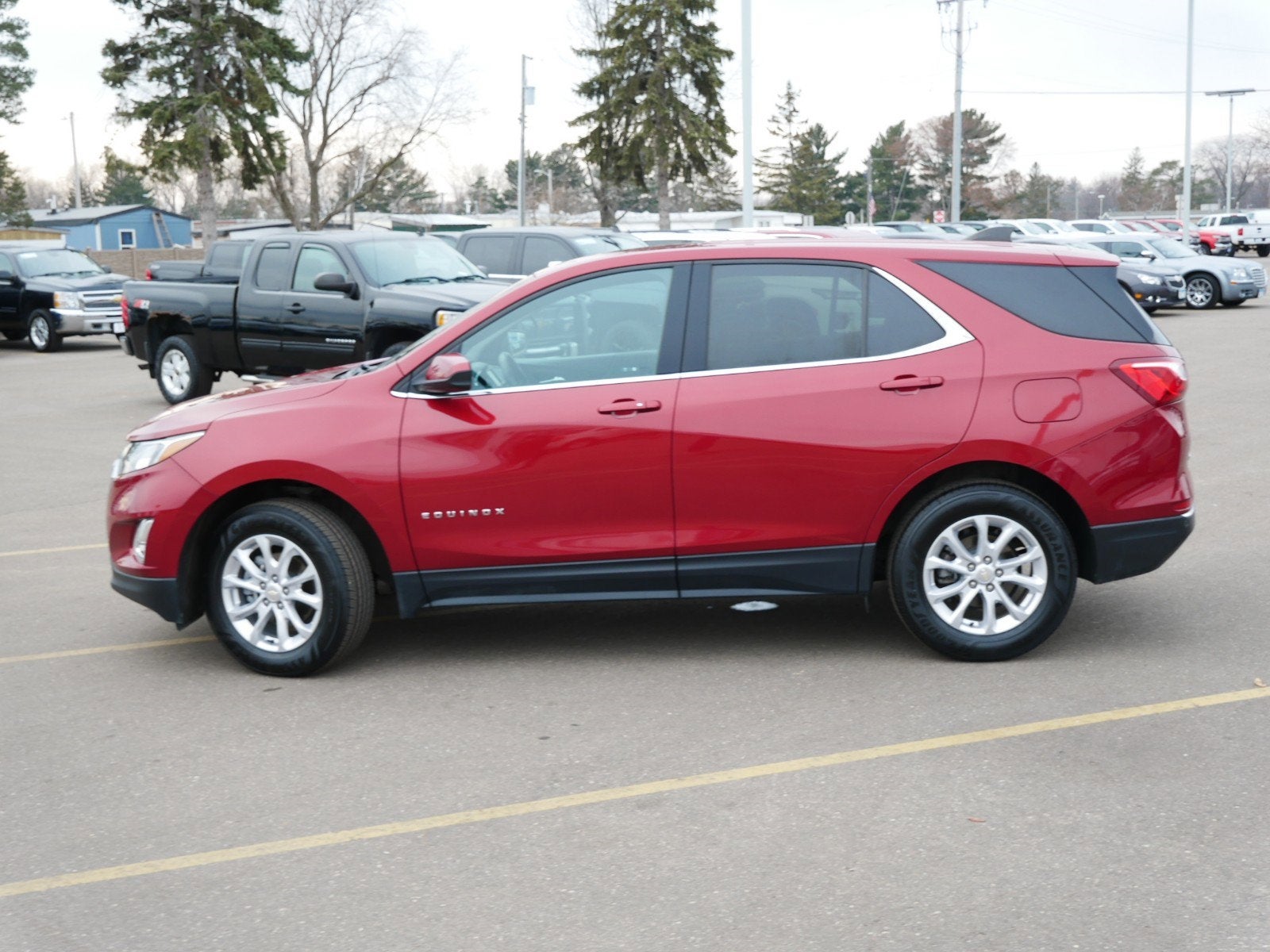 Used 2020 Chevrolet Equinox LT with VIN 3GNAXUEV1LL157000 for sale in Fridley, Minnesota