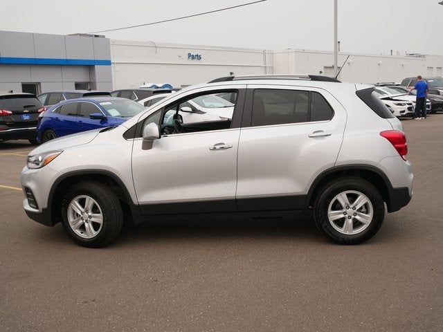 Used 2020 Chevrolet Trax LT with VIN 3GNCJPSB8LL140328 for sale in Fridley, Minnesota
