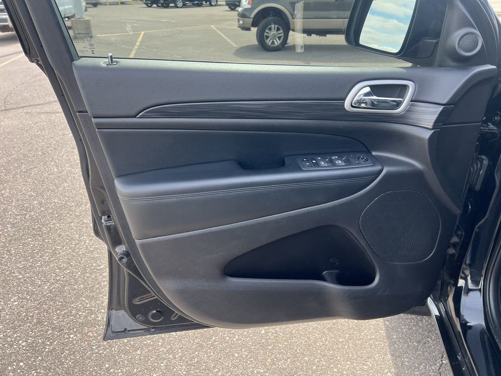 2021 Jeep Grand Cherokee Laredo X 4x4