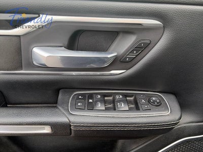2020 RAM 1500 Laramie Quad Cab 4x4 6'4" Box