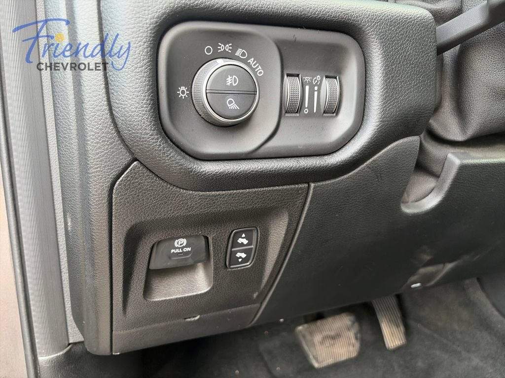 2020 RAM 1500 Laramie Quad Cab 4x4 6'4" Box