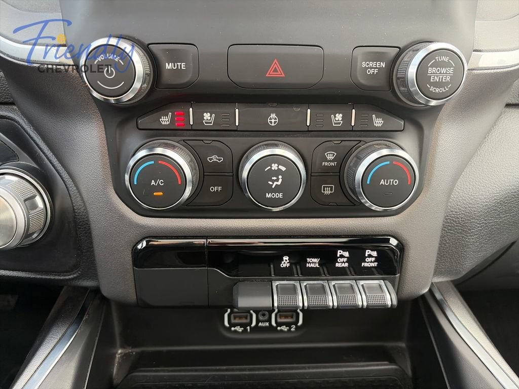 2020 RAM 1500 Laramie Quad Cab 4x4 6'4" Box