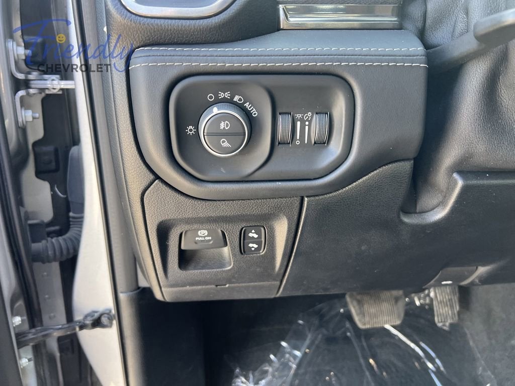 2021 RAM 1500 Limited Crew Cab 4x4 6'4" Box