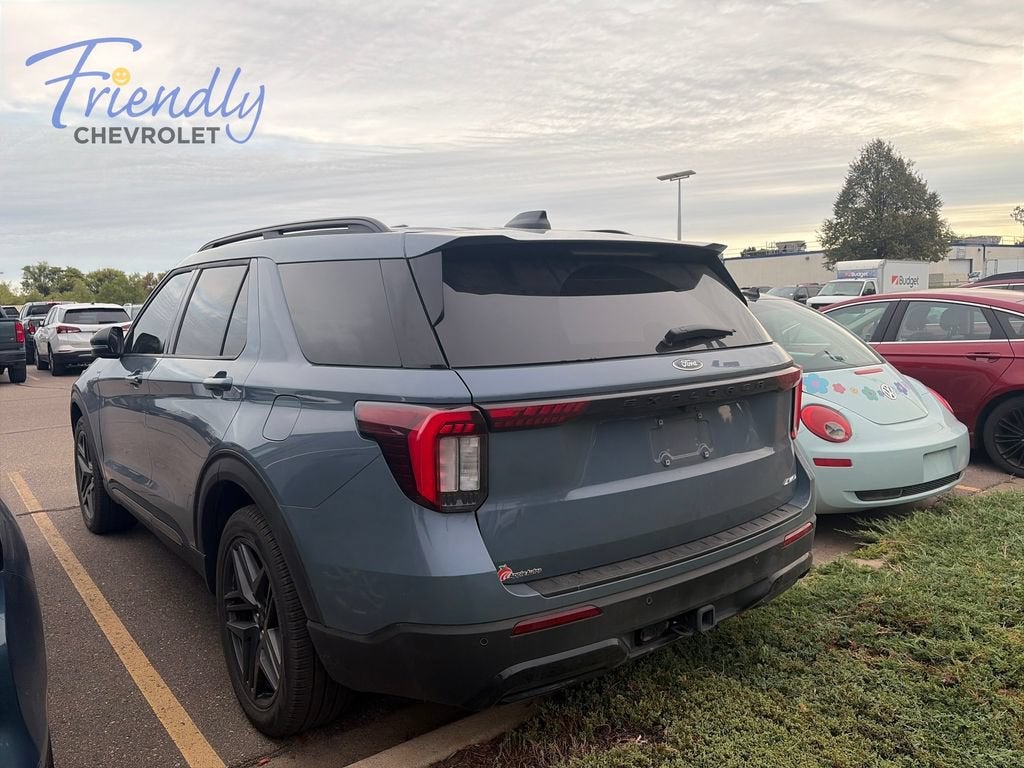 2025 Ford Explorer ST-Line