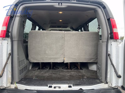 2011 Chevrolet Express Passenger 3500 1LT