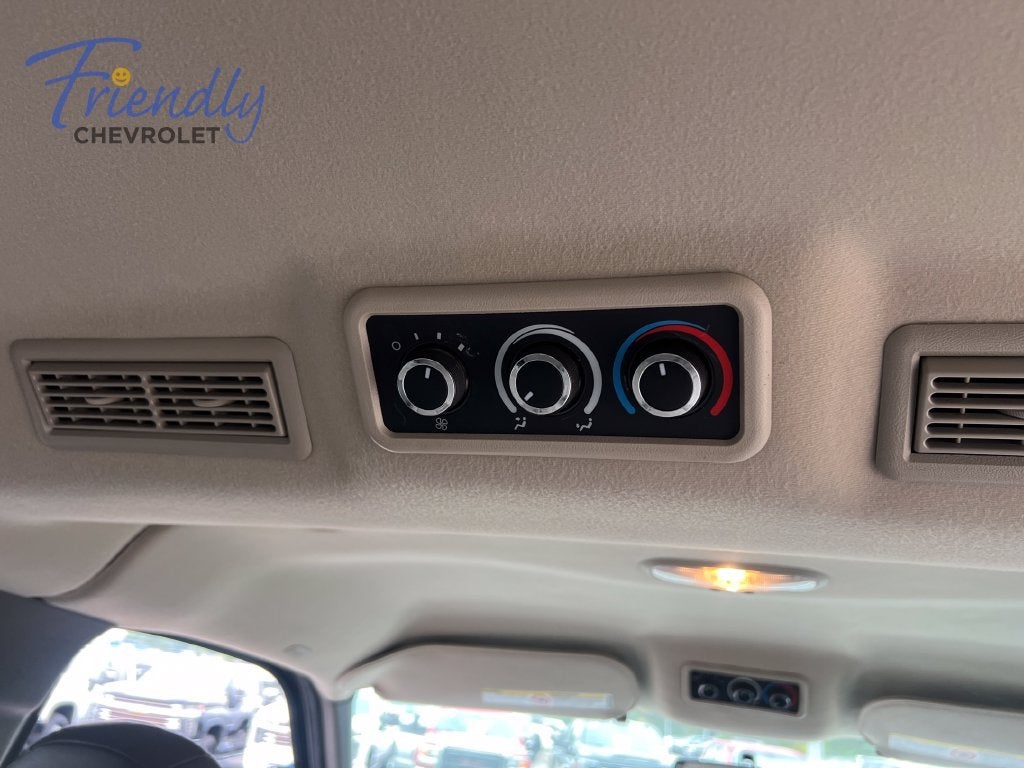 2011 Chevrolet Express Passenger 3500 1LT