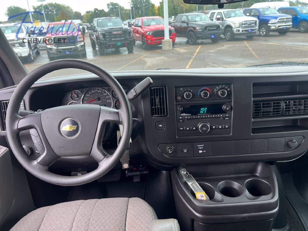2011 Chevrolet Express Passenger 3500 1LT