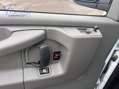 2011 Chevrolet Express Passenger 3500 1LT