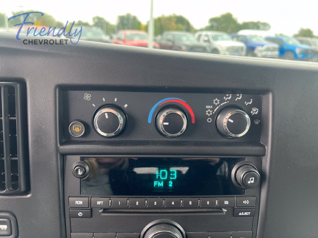 2011 Chevrolet Express Passenger 3500 1LT