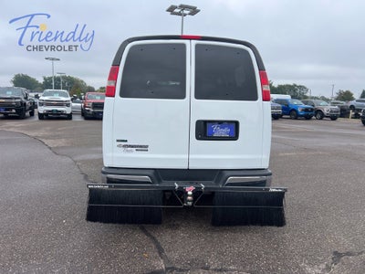 2011 Chevrolet Express Passenger 3500 1LT