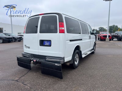 2011 Chevrolet Express Passenger 3500 1LT