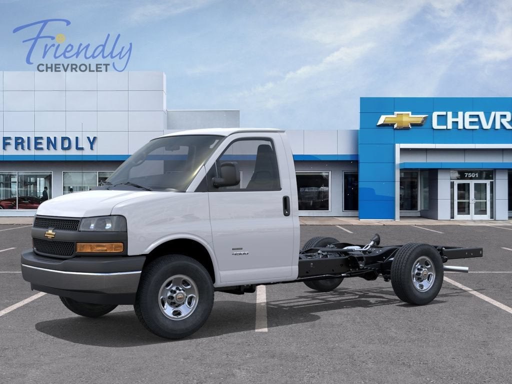 2026 Chevrolet Express Cutaway 3500 1WT