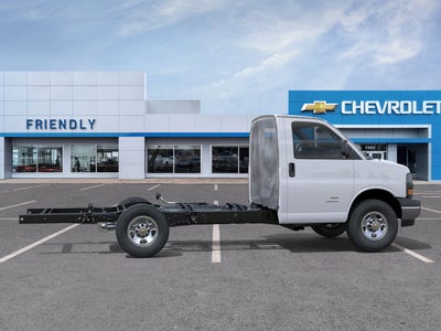 2026 Chevrolet Express Cutaway 3500 1WT