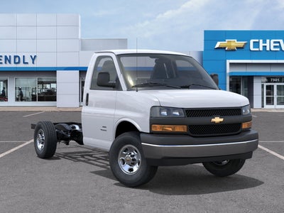 2026 Chevrolet Express Cutaway 3500 1WT