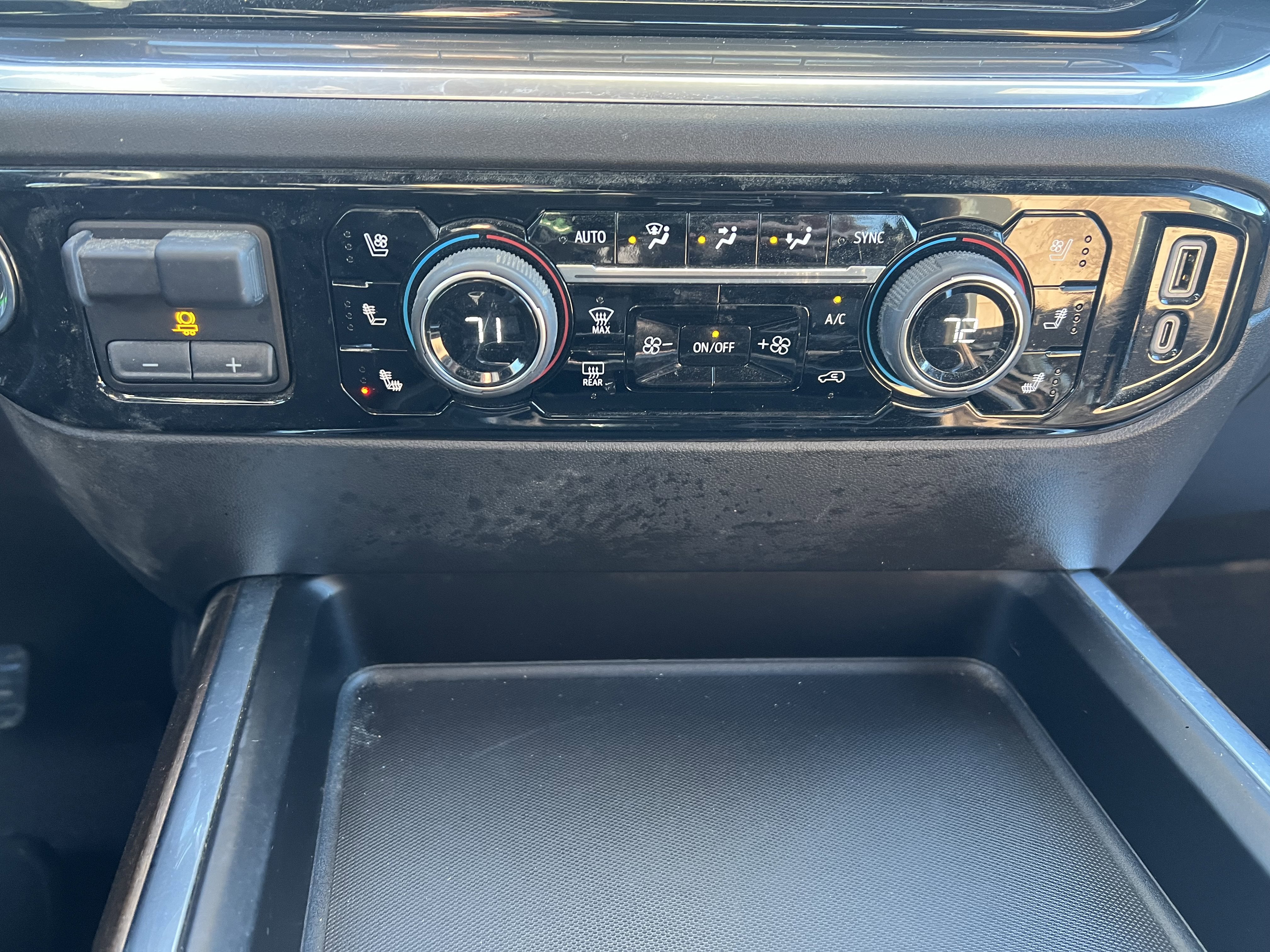 2024 Chevrolet Silverado 3500 HD High Country