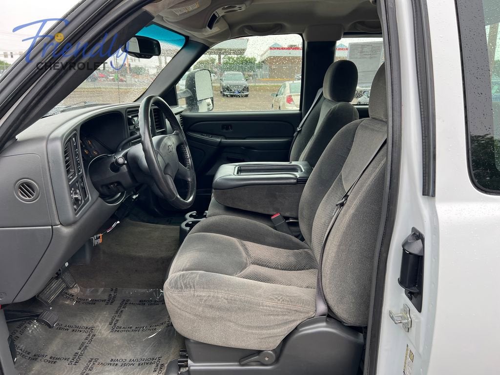2005 Chevrolet Silverado 2500 HD LS