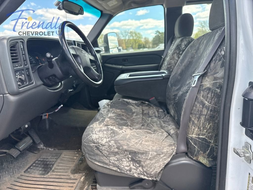 2005 Chevrolet Silverado 2500 HD LS