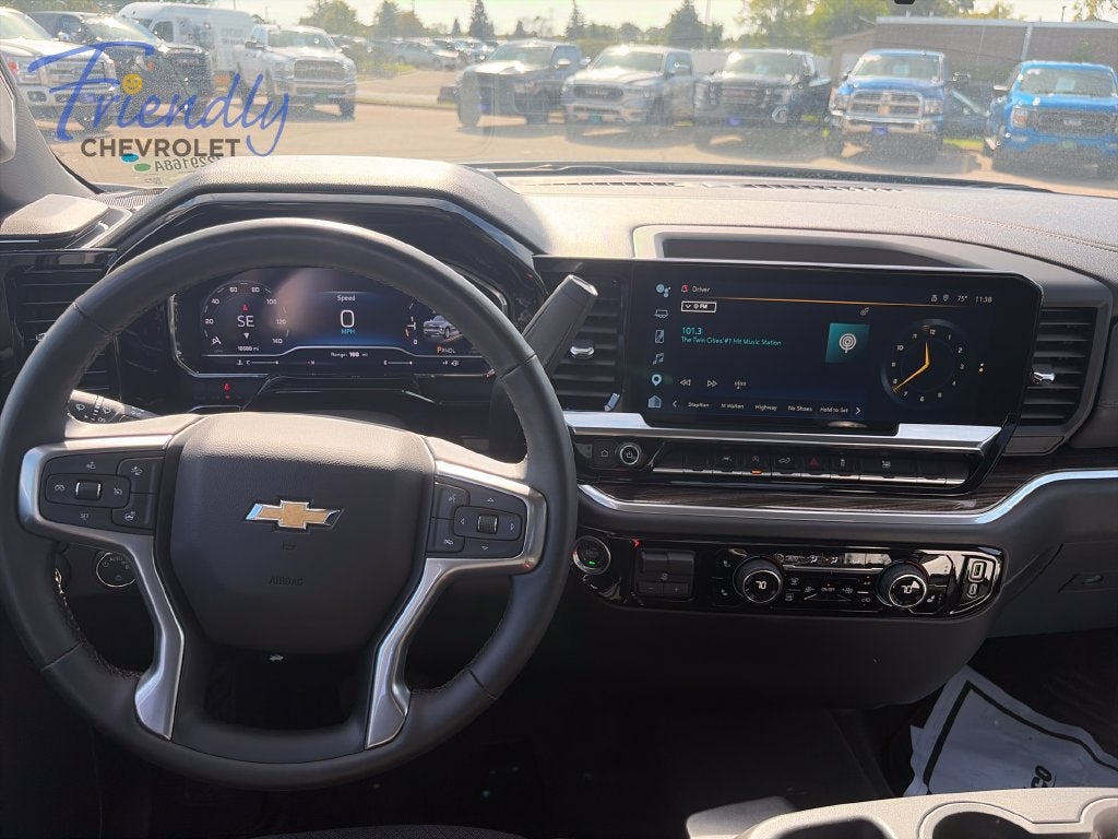 2025 Chevrolet Silverado 1500 LT (2FL)