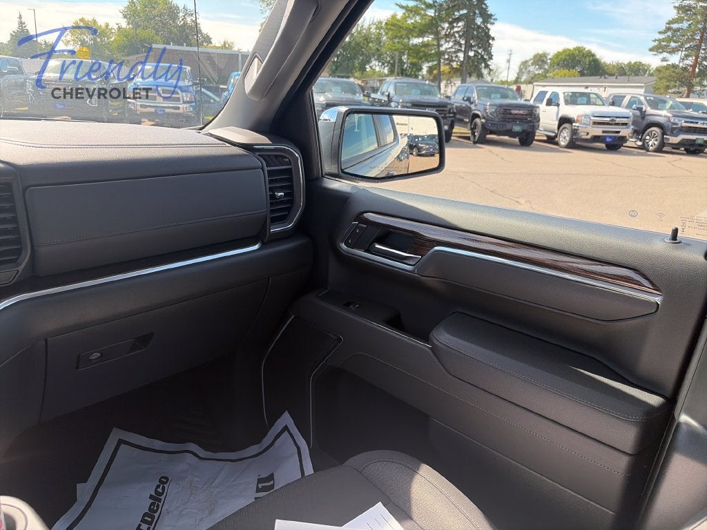 2025 Chevrolet Silverado 1500 LT (2FL)