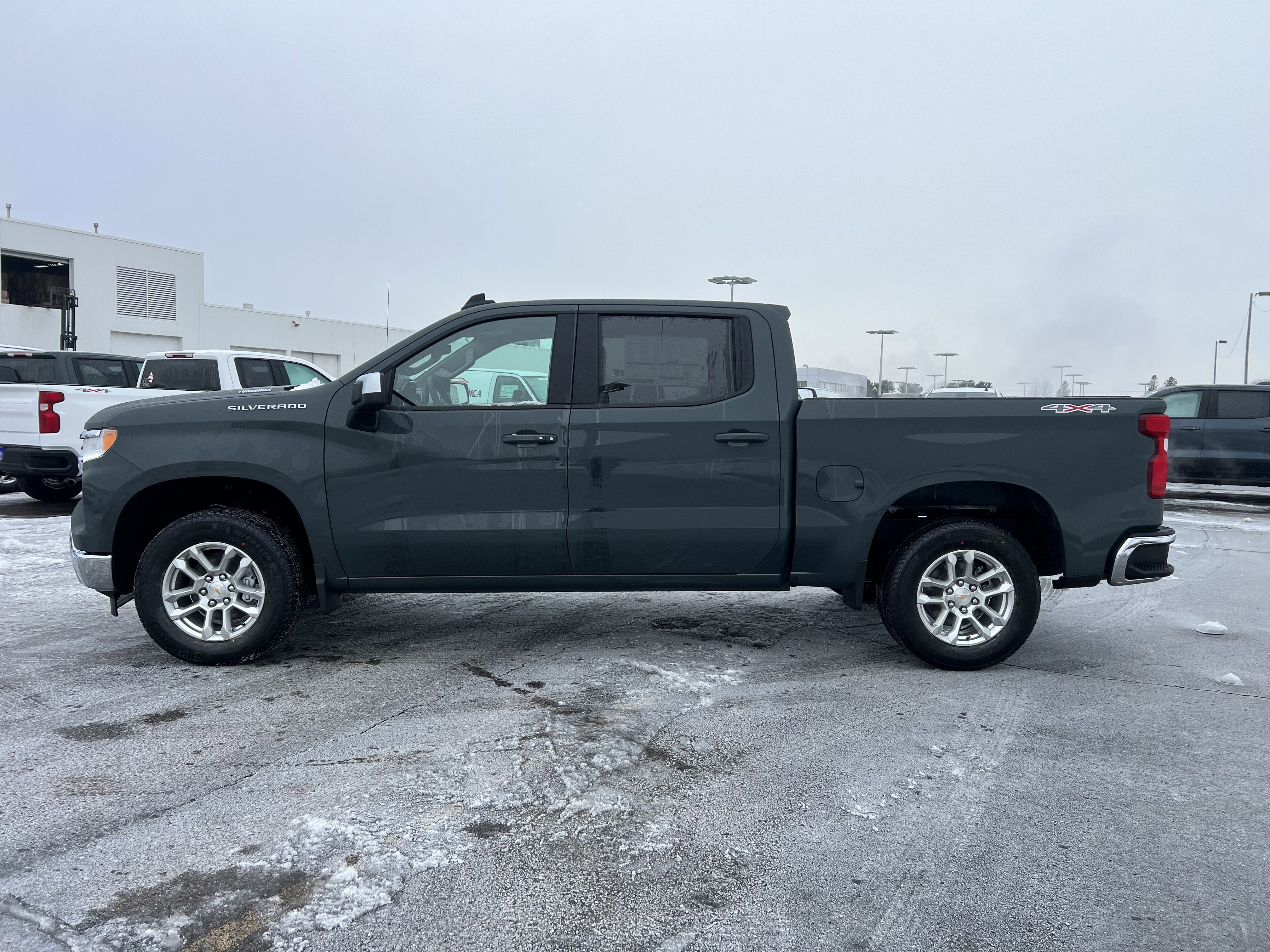 2026 Chevrolet Silverado 1500 LT (2FL)