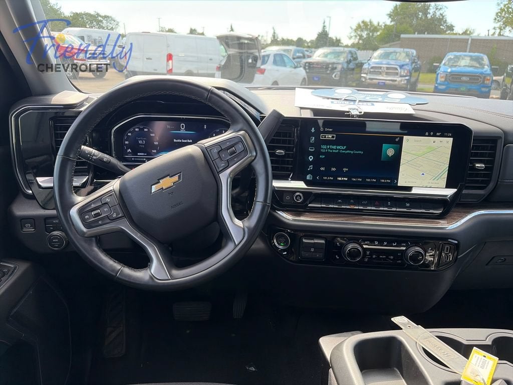 2025 Chevrolet Silverado 1500 LT (2FL)