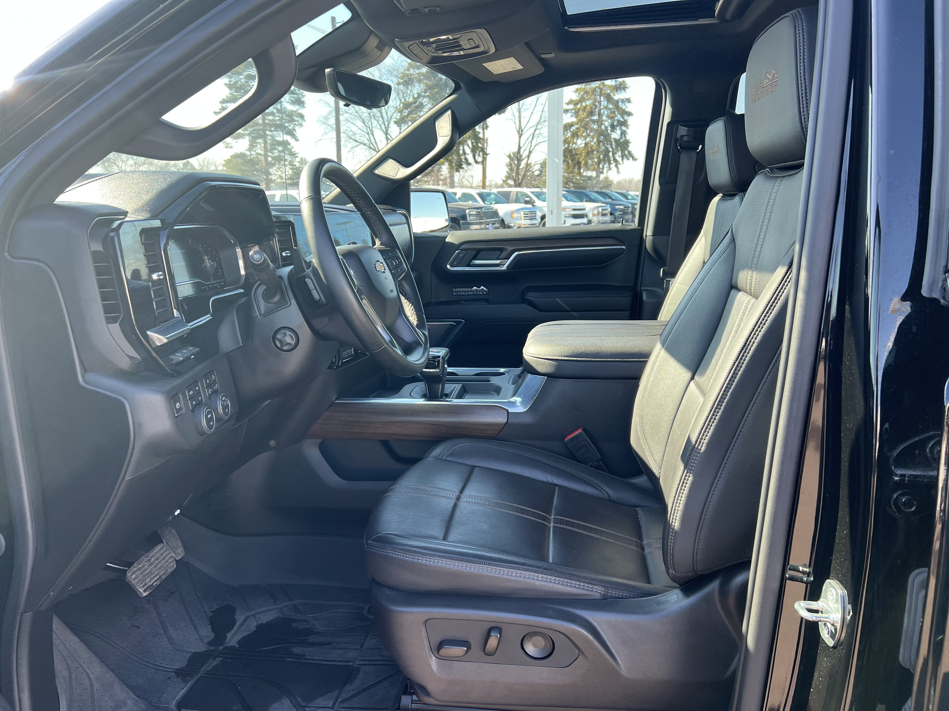 2023 Chevrolet Silverado 1500 High Country