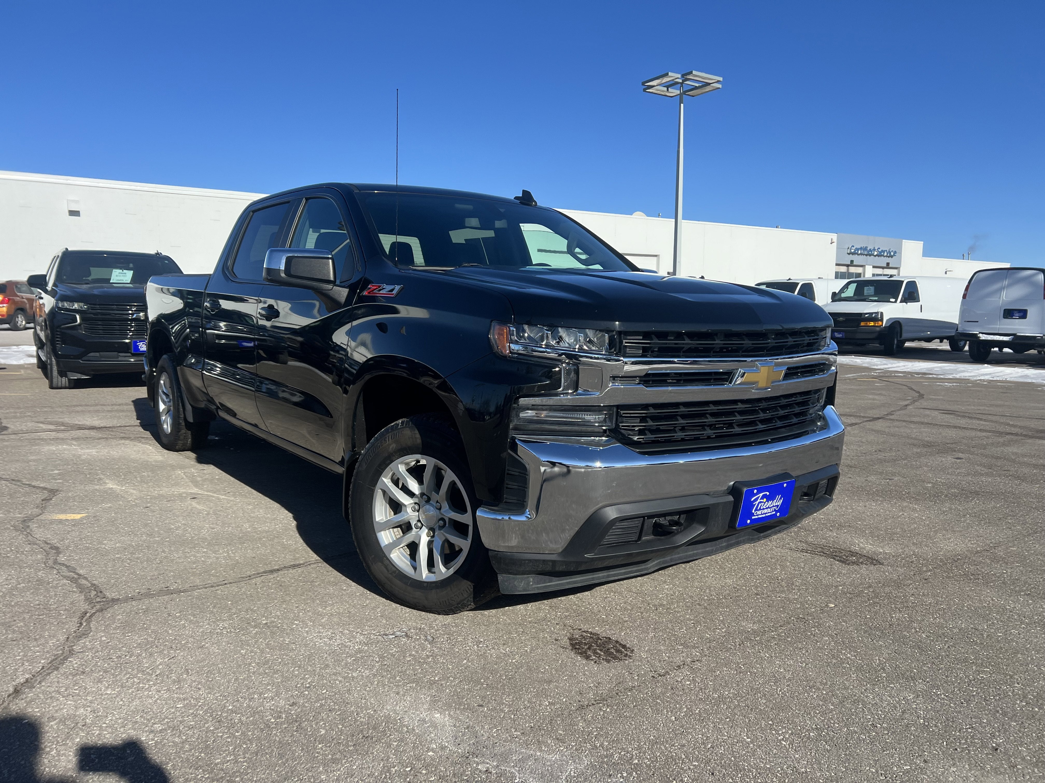 Used 2019 Chevrolet Silverado 1500 LT with VIN 1GCUYDED3KZ274823 for sale in Fridley, Minnesota