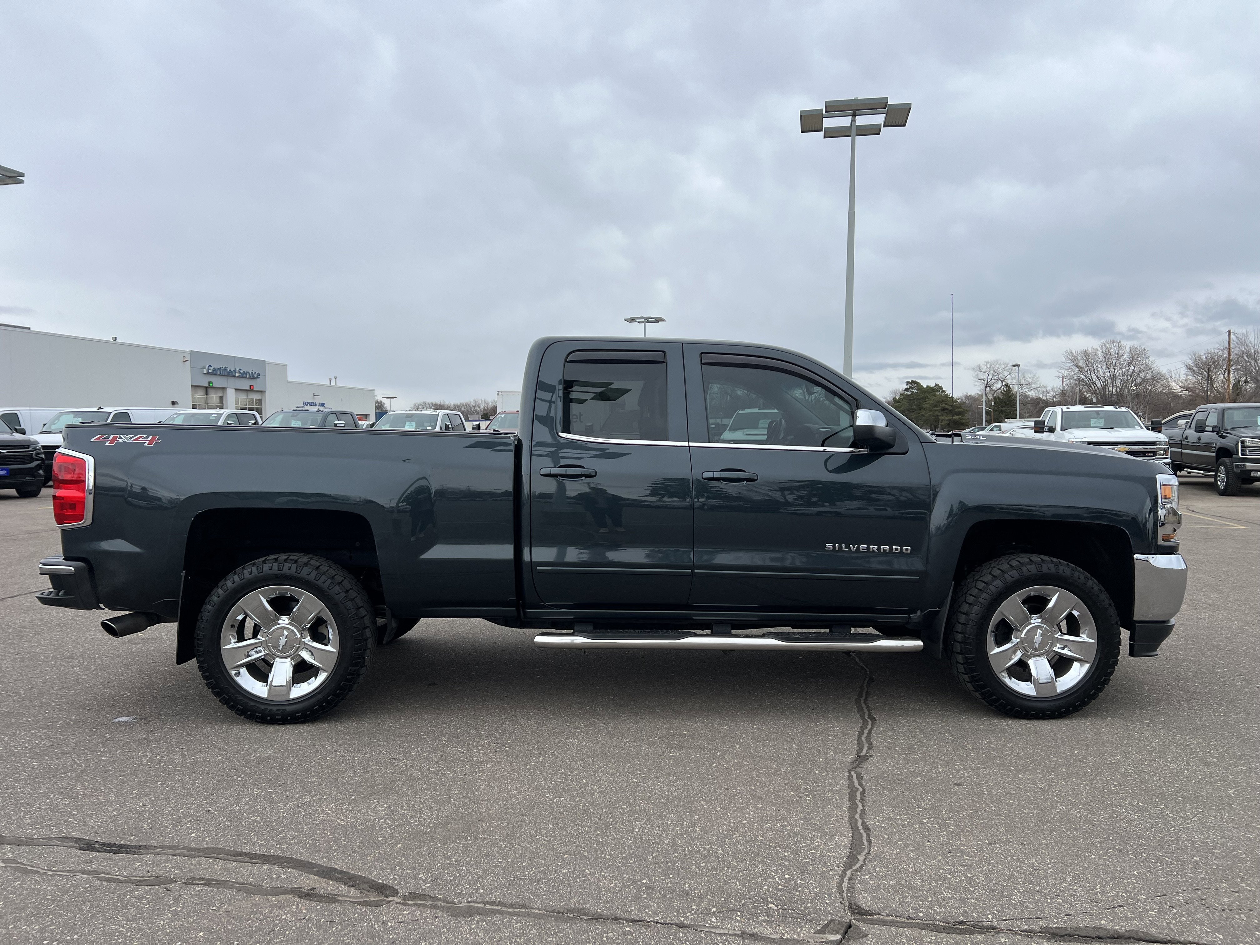 2017 Chevrolet Silverado 1500 LT