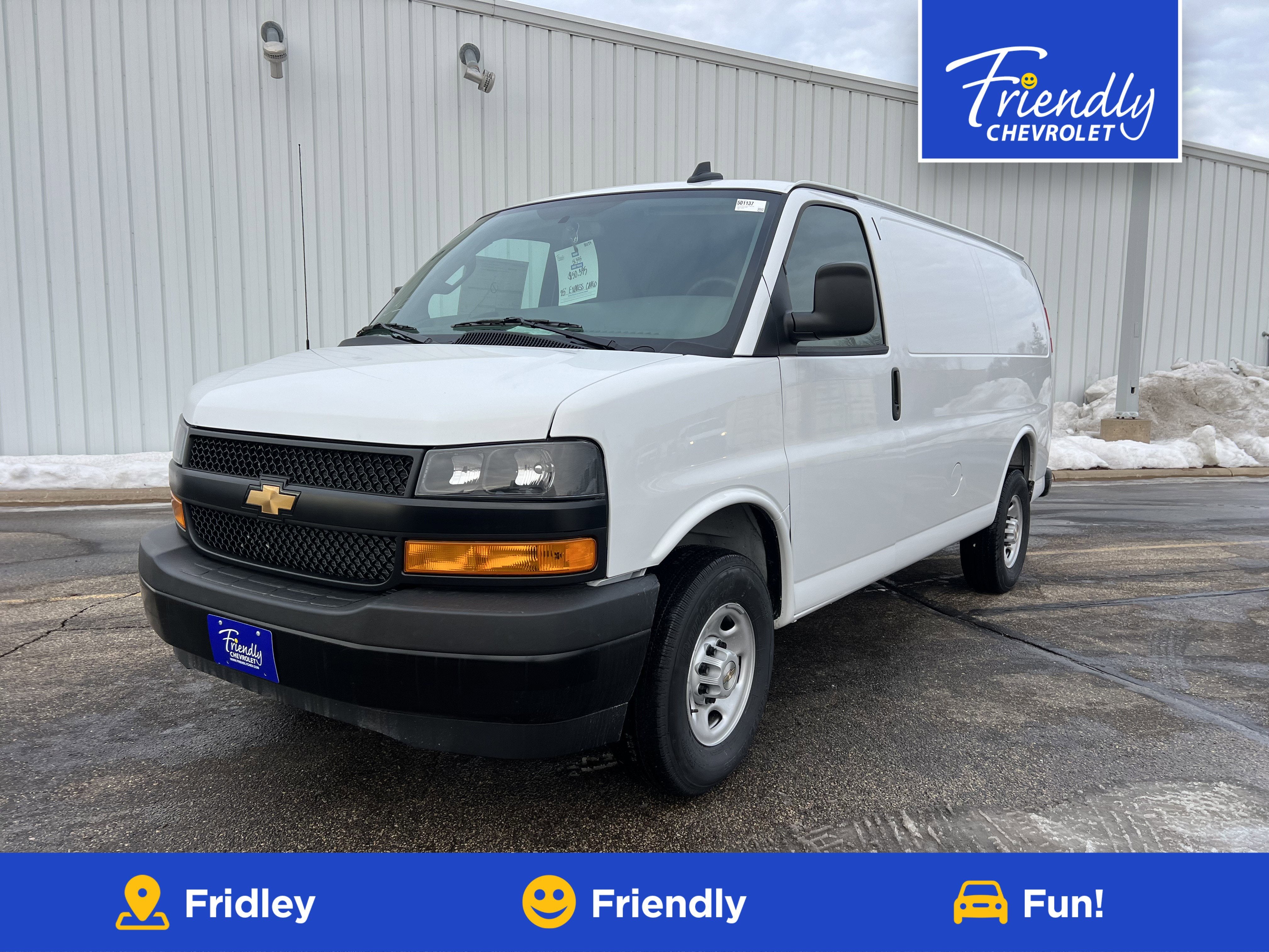 2025 Chevrolet Express Cargo 3500 WT