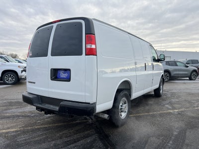 2025 Chevrolet Express Cargo 3500 WT
