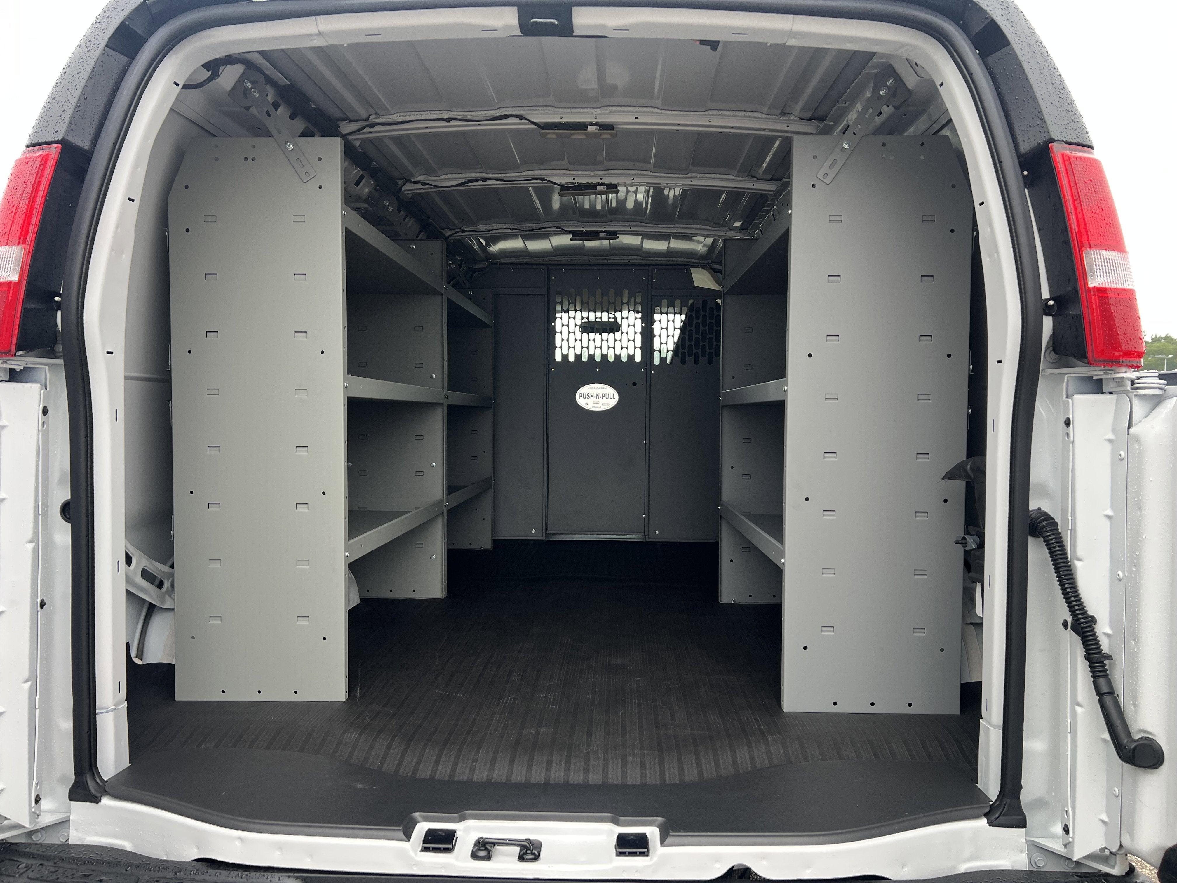 2025 Chevrolet Express Cargo 3500 WT