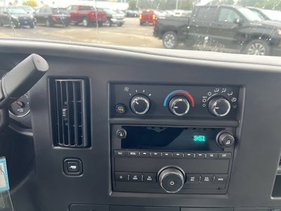 2025 Chevrolet Express Cargo 3500 WT