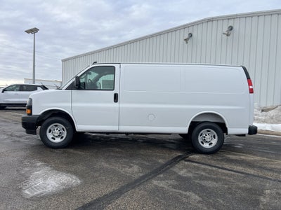 2025 Chevrolet Express Cargo 3500 WT