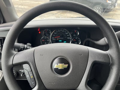 2025 Chevrolet Express Cargo 3500 WT