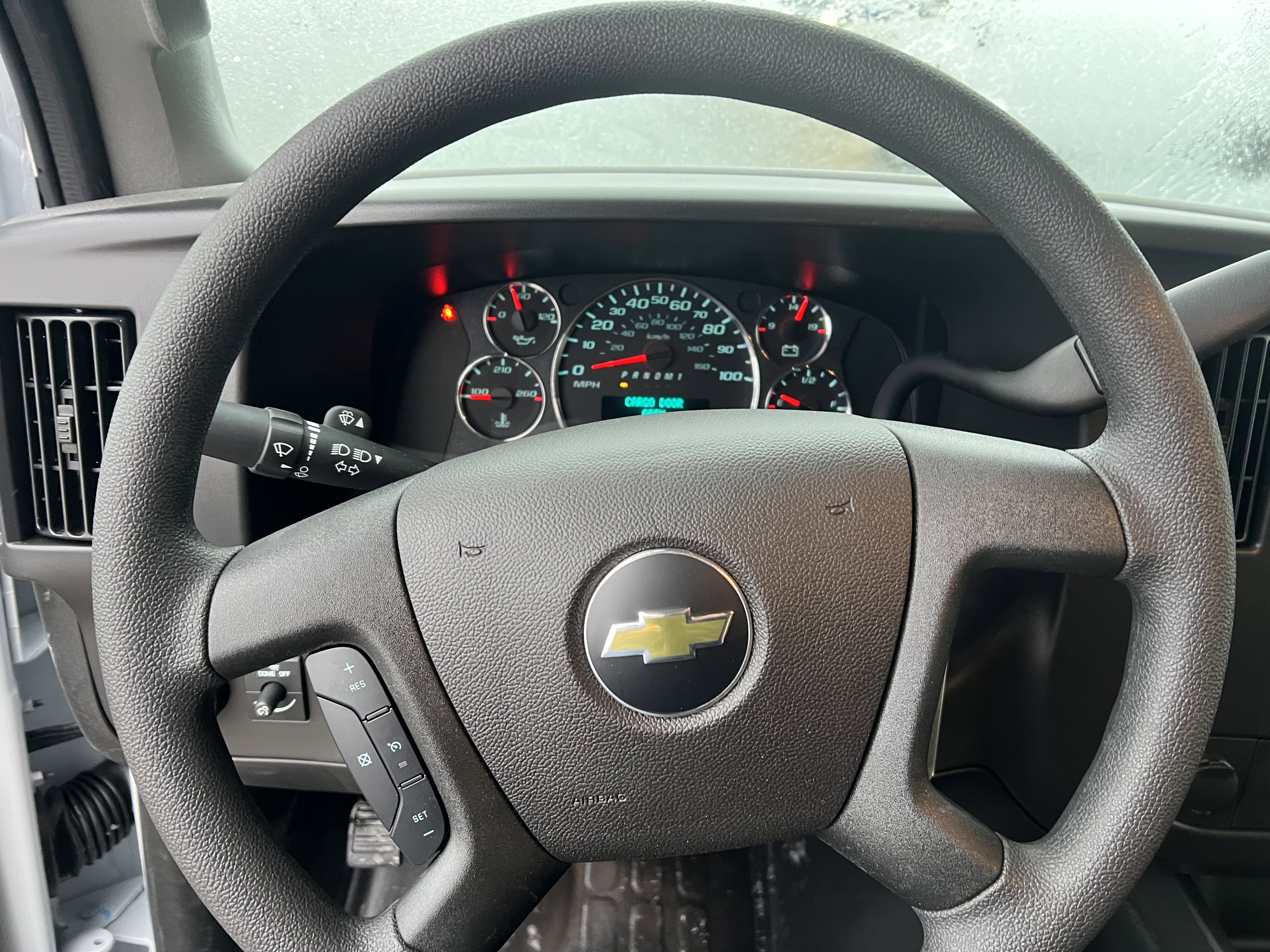 2025 Chevrolet Express Cargo 3500 WT