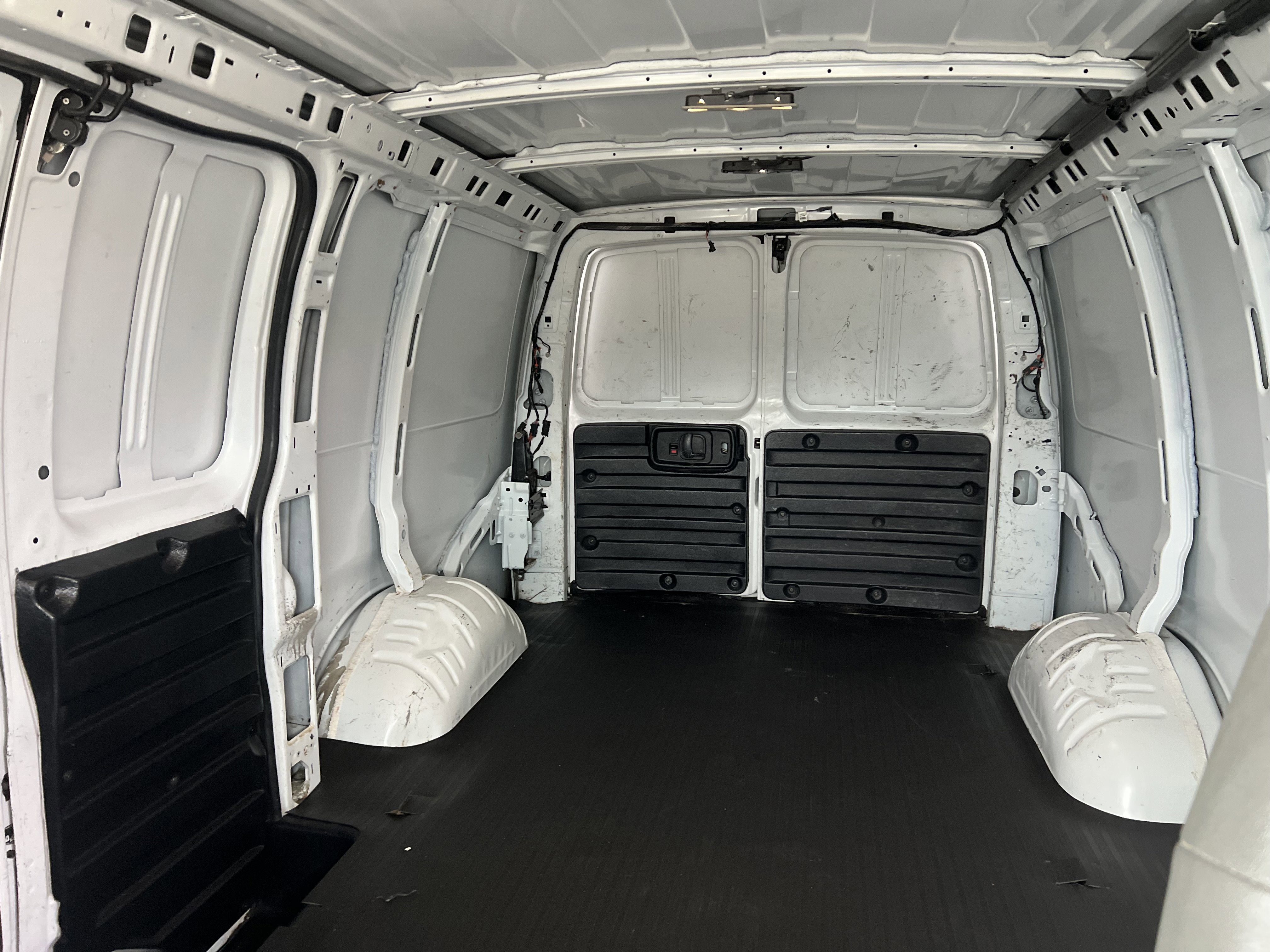 2016 Chevrolet Express Cargo 3500 Work Van