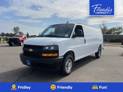 2025 Chevrolet Express Cargo 3500 WT