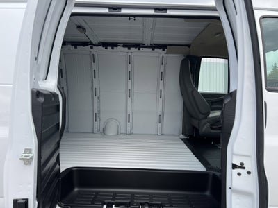 2025 Chevrolet Express Cargo 3500 WT