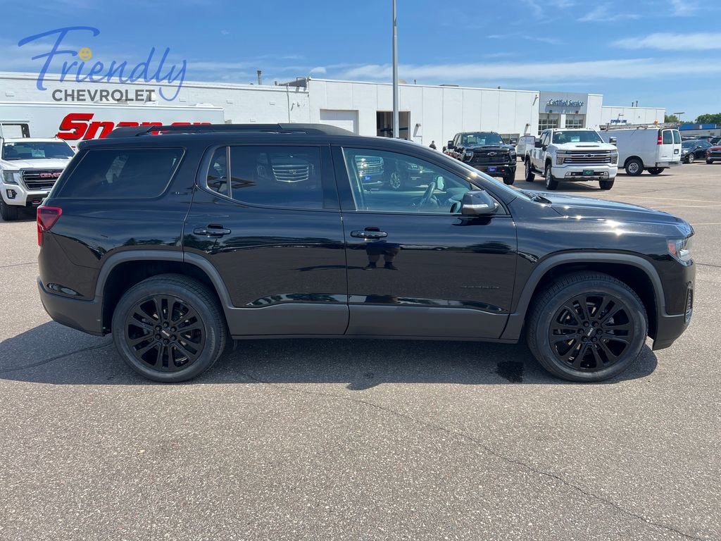 2022 GMC Acadia SLE