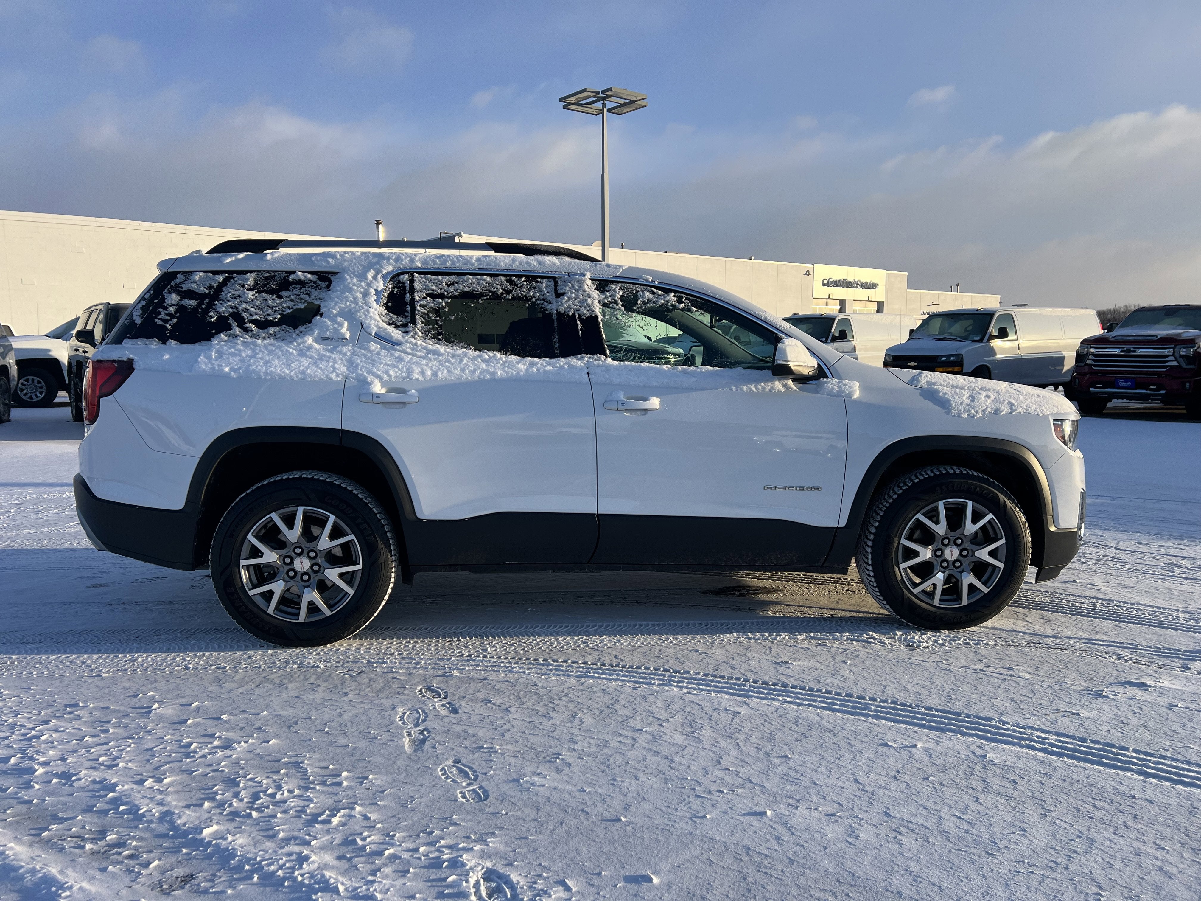 2020 GMC Acadia SLT